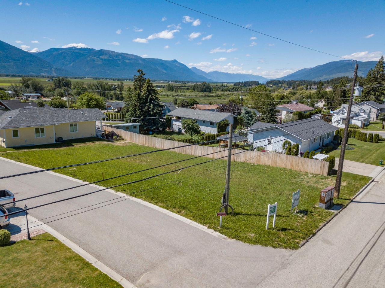 Vacant Land For Sale 9 - 405 Canyon Street, Creston, British Columbia