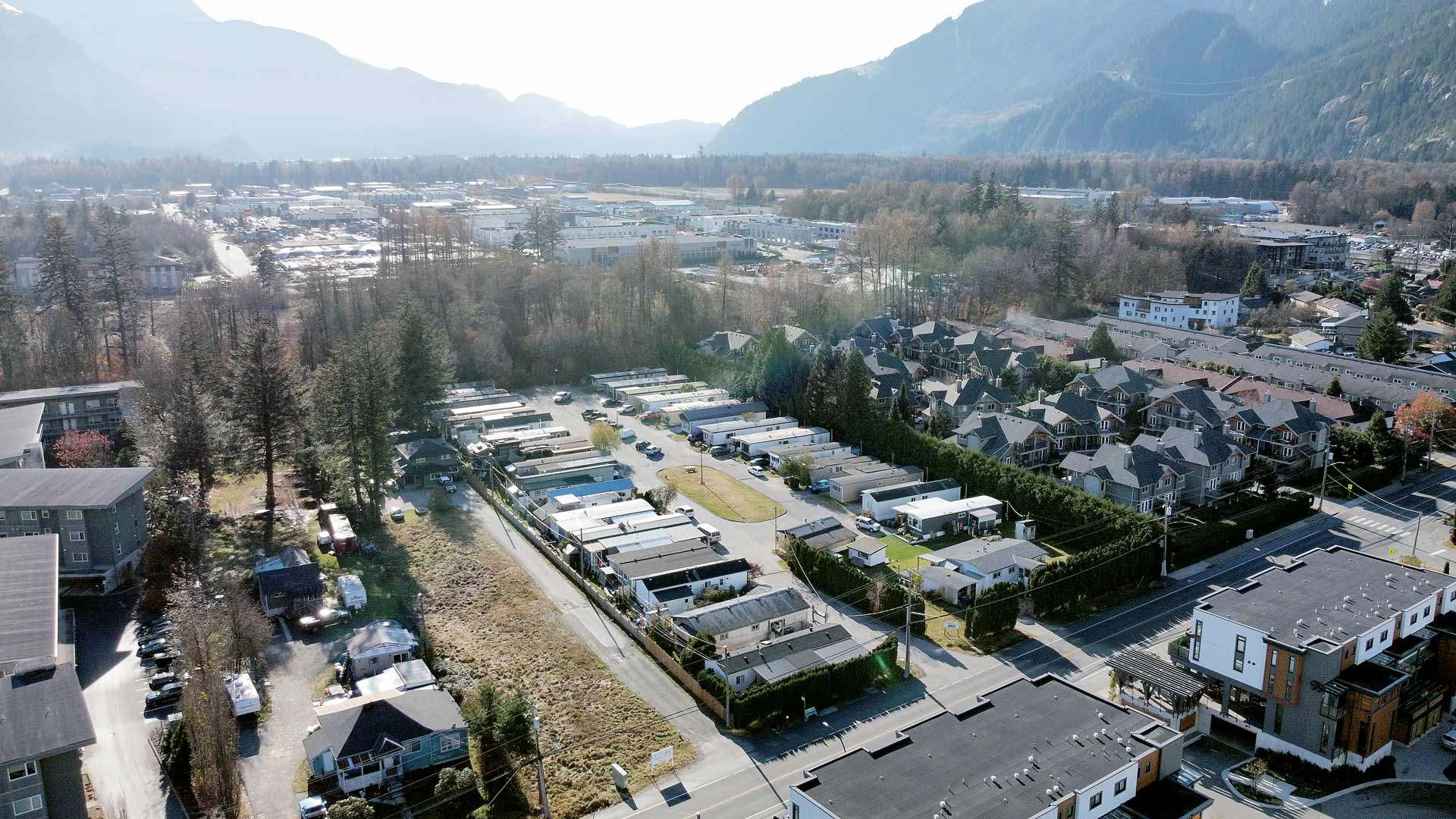Multi-Family For Sale 39768 Government Road, Squamish, BC