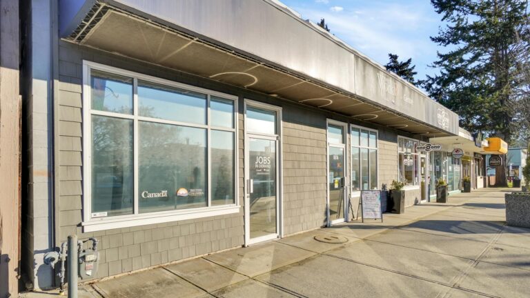 Retail For Lease 5672 Cowrie Street, Sechelt, BC